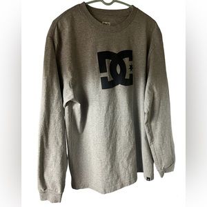 Like new long sleeve DC shoes shirt